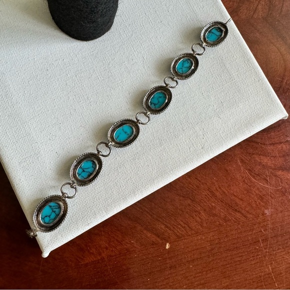 Bracelet 925 Turquoise dyed howlite chain link bracelet - Picture 3 of 5